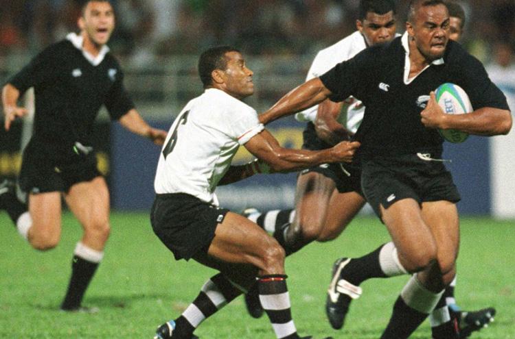 Giant Jono Lomu