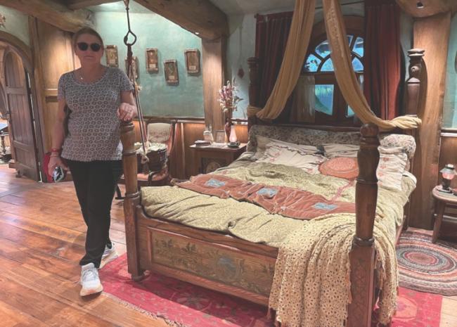 Hobbiton Movie Set